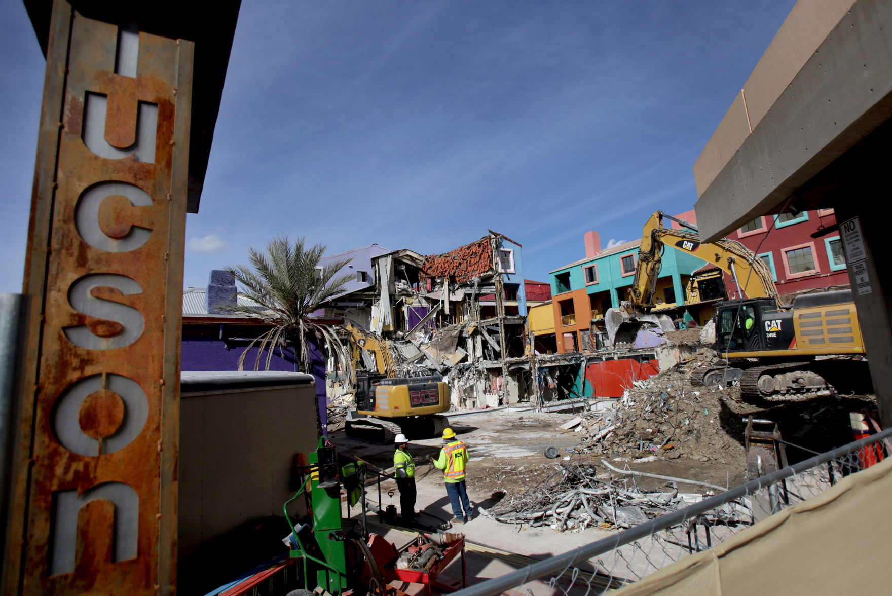 Demolition of La Placita